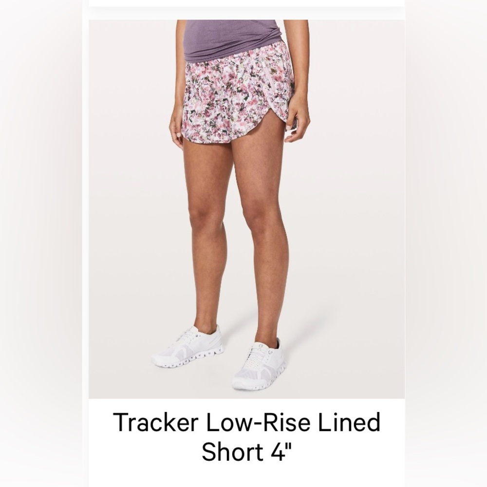 Lululemon Tracker Low-Rise Lined Short 4”,Size 8